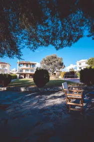 Sapphire Beach House Eretria - Image 3