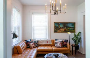 Mike Wolfe's Historic Riverfront Gem - Image 5