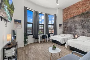 Tesla Loft 1 BR 3 Beds - Image 3