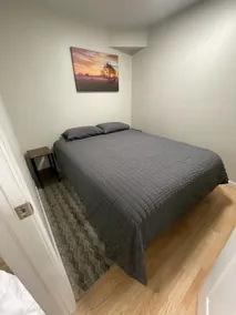 Modern 2 Bedroom at ”Queen 45” - Image 5