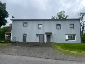 Modern 2 Bedroom at ”Queen 45” - Image 2