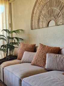 Elegant 3-bedroom apartment in the center, pool + parking included - Image 3