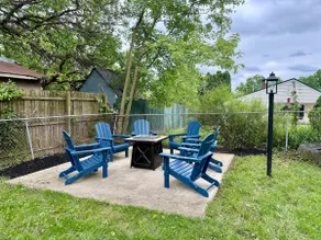 Family Home | Game Room • Fenced Yard • Firepit - Image 4
