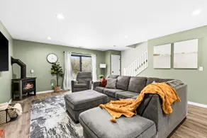 Northern Comfort: The Vault - Your Refined Retreat - Image 2