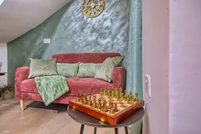 Jade - Stylish Zabbar Hideaway - Image 2