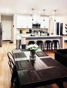 Beautiful just built home! 4 Bedr/3 Bath/2 garage - Image 5