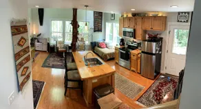 Contemporary Cabin in the Trees - Image 3