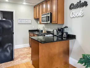 Bright 1BR in Back Bay by Sonder - Image 5