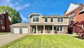 HUGE Brand New Stylish Home ~ Parking~Theatre - Image 5