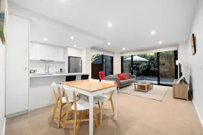 Ground Floor Large 2Bed 2Bath /Cot/Yard/2 Parkings - Image 3