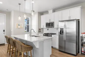 New ”Wish Upon a Star” Cozy Townhome Near Downtown - Image 5