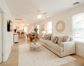 Luxe Beach Bungalow w/Firepit, BBQ, Washer&Dryer - Image 3