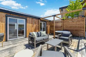 Oceanfront #6 Hot tub sun sets huge deck BBQ 2 bed - Image 2