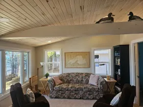 The Lucky Loon Lodge - Image 3