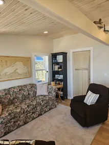 The Lucky Loon Lodge - Image 5