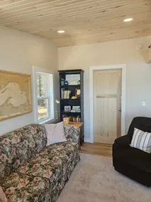 The Lucky Loon Lodge - Image 2