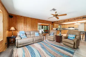 Blue Cove River Retreat-Waterfront, Pet Friendly - Image 4