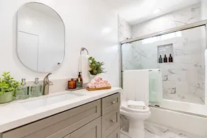 4 Bedroom Modern Townhouse 6 beds BRAND NEW - Image 3
