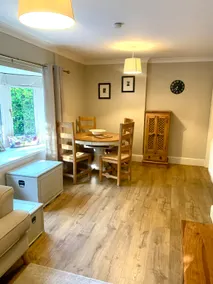 Sycamores Annexe, quiet, 500yds to races, parking - Image 3