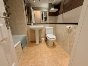 Pambnb - Bright Family Flat with Pools & Large Outdoor Space - Image 3
