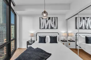 Stylish 2BR Downtown Sanctuary - Free Parking - Image 2