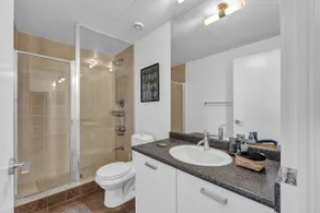 Stylish 2BR Downtown Sanctuary - Free Parking - Image 5