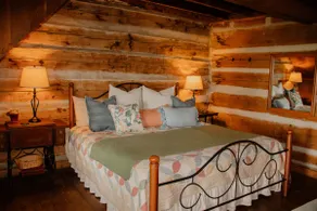 Rustic Log Cabin Old Farm - Image 2