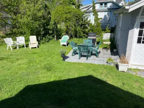 Charming Beach Cottage, Vineyards & Sunset Views - Image 4