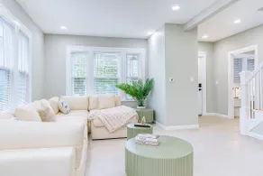Huge Home Near Beach front with Pool and Hot Tub - Image 3