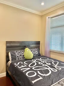 Central & Comfy 1B1B - Image 3