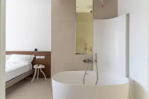 Sublimare Luxury Apartments: Junior Suite - Image 3