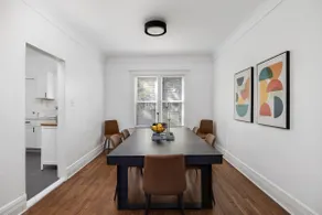 Spacious Home • 6 Beds + Free Parking • 5 min DT - Image 2