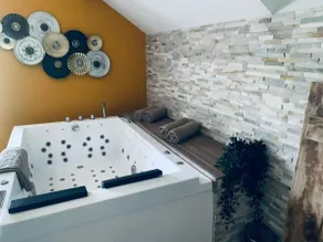 La p'tite loge - spa and billiards - Image 4