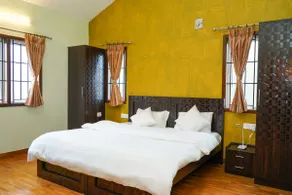 Rail Ridge Villa-Golden Chariot - Image 3