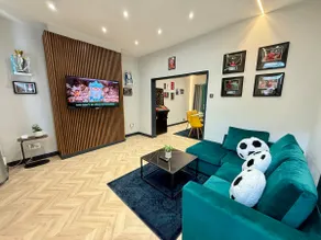 *Luxury LFC Fans House*Close Stadium*Free Parking* - Image 2