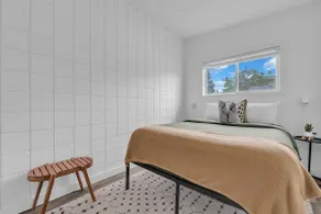 The Botanist Suite - King Bed ~ Parking ~ Central - Image 4