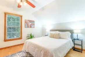 King Bed, Tvs, Kids Essentials, Grill, Packnplay - Image 4