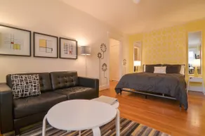 Walk to Pike Place, the Space Needle & waterfront! - Image 2