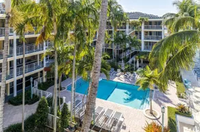 Boca Waterfront • Steps to Sand • Pool & Gym - Image 2