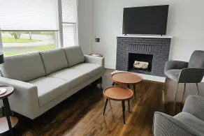 Spacious 4BR Home w/ Backyard – Family Friendly! - Image 3