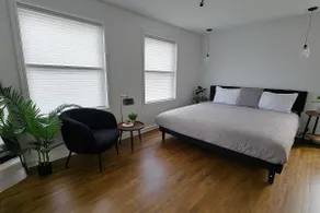 Spacious 4BR Home w/ Backyard – Family Friendly! - Image 2