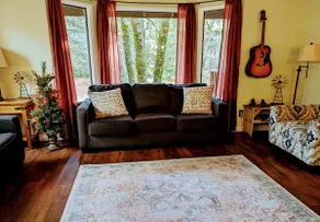 4BR Cabin in the Woods on 2.5 acres - Image 4