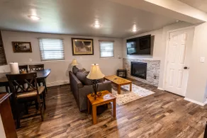 Charming split-level near Lambeau - Image 3