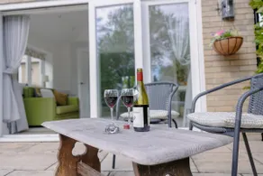 Spacious guest house in village near Cambridge - Image 5