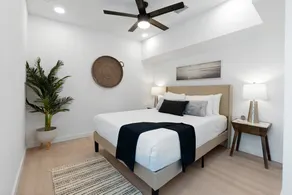 Luxury Modern Comfort close to Historic Old Town - Image 4