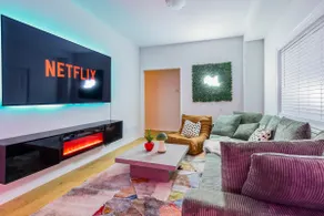 6Bed Niagara Loft| Game &Cloud Studio|15m to Fall - Image 3
