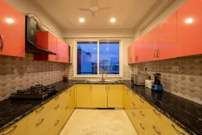 Chic & Cozy Pink Theme | 1BHK w/ Balcony Gurugram - Image 4
