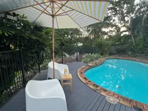 Paddington Springs Vibe | Pool Fire Pets - Image 5
