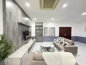 YOLO5 3BR 12PAX CentralTown Netflix - Image 2