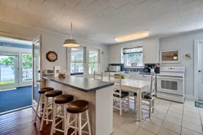 Beaver Creek Bungalow - Image 5